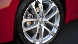 Nissan Altima Coupe - koło