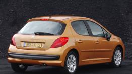 Peugeot 207 Berline - widok z tyłu