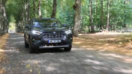 Toyota RAV4 AWD-i Hybrid – czy napęd ma jeszcze znaczenie?