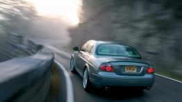 Jaguar S-Type - widok z tyłu