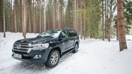 Toyota Land Cruiser V8 - auto z półki wyższej niż inne