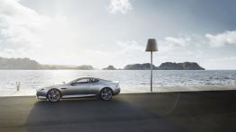 Aston Martin DB9 Facelifting Coupe - lewy bok