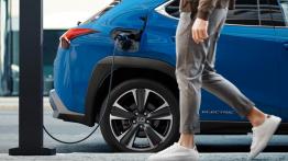 Lexus UX 300e - gniazdo ³adowania