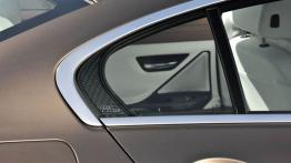 BMW serii 6 Gran Coupe - emblemat boczny