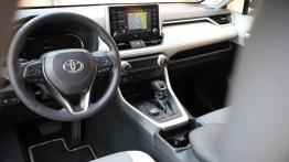 Toyota RAV4 AWD-i Hybrid – czy napęd ma jeszcze znaczenie?
