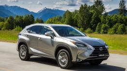 Lexus NX 200t (2015) w Seattle - prawy bok