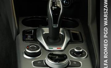 Alfa Romeo Giulia II Sedan Facelifting 2023 2.0 GME Turbo 280KM 2024 Veloce, zdjęcie 12