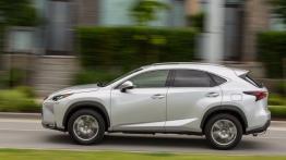 Lexus NX 200t (2015) w Seattle - lewy bok