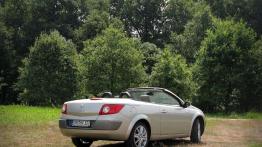 Nissan Navara - dwie twarze