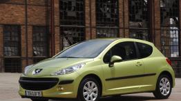 Peugeot 207 Berline - lewy bok