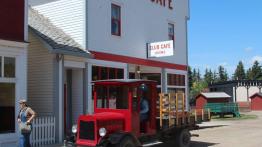 Z motoryzacją w tle