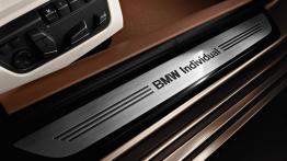BMW serii 6 Gran Coupe - listwa progowa