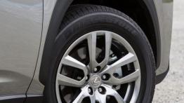 Lexus NX 200t (2015) w Seattle - koło