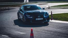 Lexus RC F – japońskie coupe nadal żywe