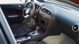 Seat Leon Prototype - widok ogólny wnętrza z przodu