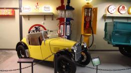 Z motoryzacją w tle