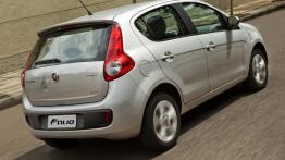 Fiat Palio 1.6 Essence - widok z tyłu