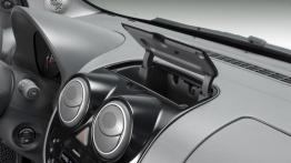 Fiat Palio 1.0 Attractive - schowek przedni otwarty