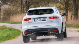 Jaguar F-Pace - duży kot w wielkim świecie