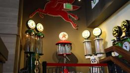 Z motoryzacją w tle