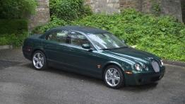 Jaguar S-Type - widok z przodu