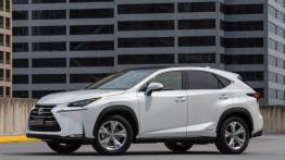 Lexus NX 300h (2015) w Seattle - lewy bok