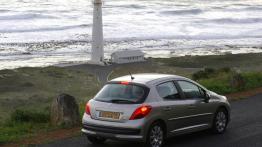 Peugeot 207 Berline - prawy bok