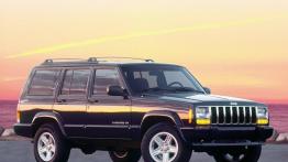 Jeep Cherokee - widok z przodu