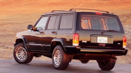 Jeep Cherokee - widok z tyłu