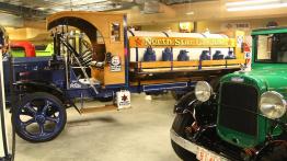 Z motoryzacją w tle