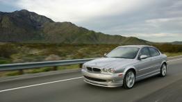 Jaguar X-type - widok z przodu