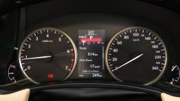 Lexus NX 200t (2015) w Seattle - zestaw wskaźników