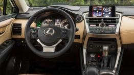 Lexus NX 300h (2015) w Seattle - kokpit