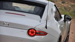 Mazda MX-5 RF – Trochę cabrio, trochę coupe