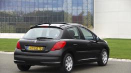 Peugeot 207 Berline - widok z tyłu