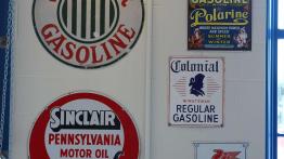 Z motoryzacją w tle