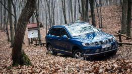 Volkswagen Touareg 3.0 V6 TDI 262 KM - nomad w mieście