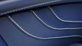 Aston Martin V8 Vantage S Coupe - drzwi kierowcy od wewnątrz