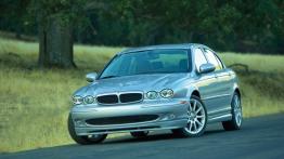 Jaguar X-type - widok z przodu