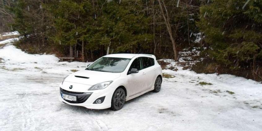 Białe szaleństwo  -  Mazda 3 MPS