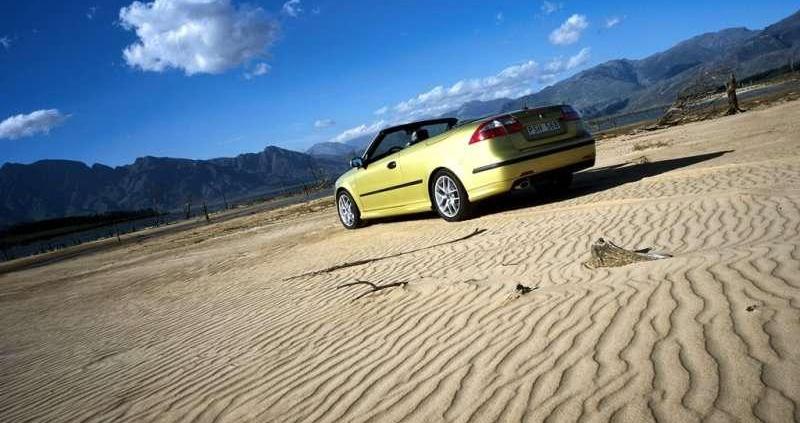 Kabriolet dopracowany do perfekcji - Saab 900