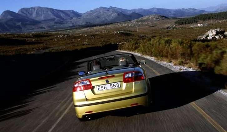 Kabriolet dopracowany do perfekcji - Saab 900