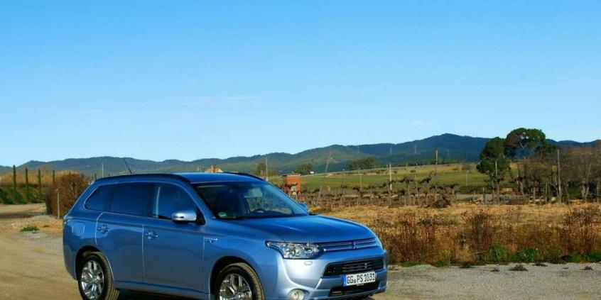Mitsubishi Outlander PHEV - elektryczne 4x4