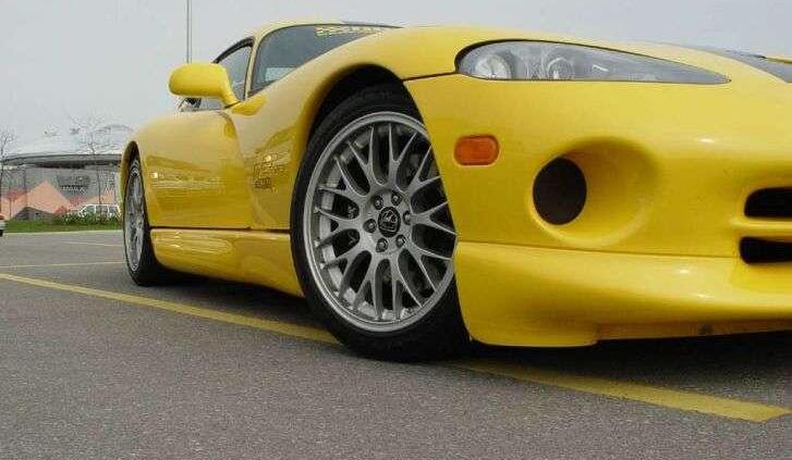 Szybszy od F-16 - Dodge Viper