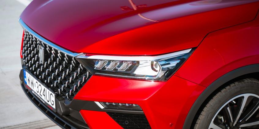 Bestune T77 to pozorna okazja. Ma jednak jedną zaletę