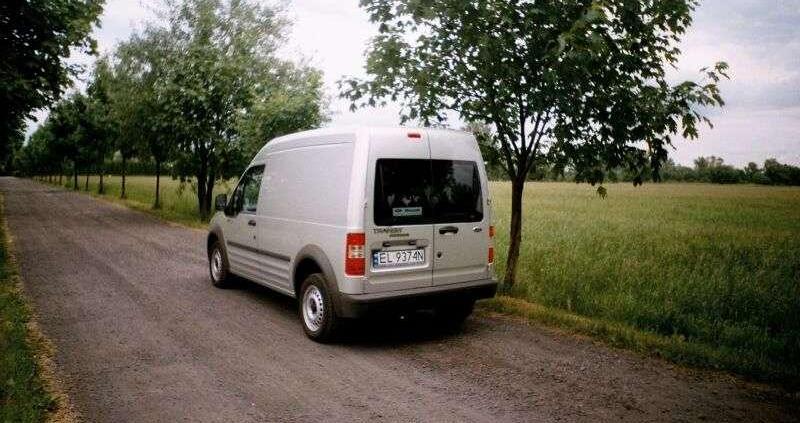 Młodszy brat - Premiera Forda Transita Connect i Tourneo Connect