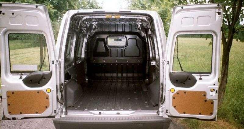 Młodszy brat - Premiera Forda Transita Connect i Tourneo Connect