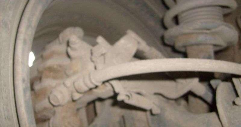 Opis techniczny Nissan Almera II