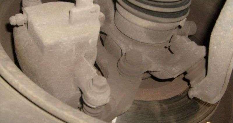 Opis techniczny Nissan Almera II