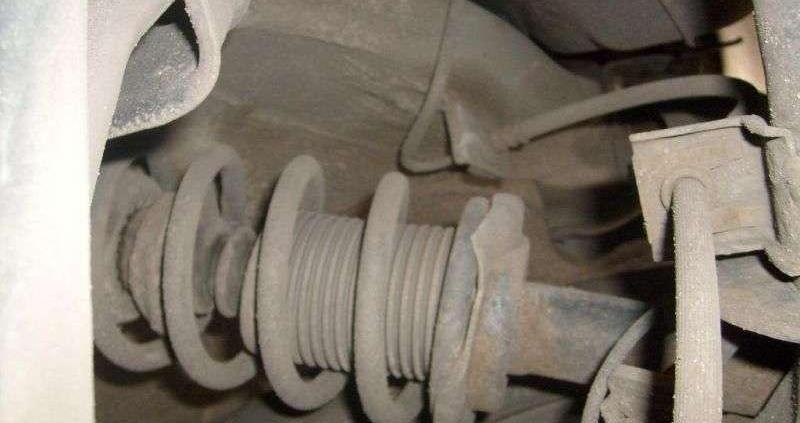 Opis techniczny Nissan Almera II